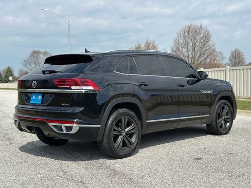 Used 2021 Volkswagen Atlas Cross Sport SE w/ Panoramic Sunroof Package image 7