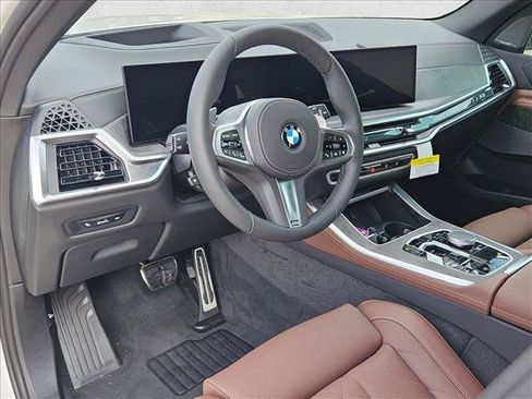 Used 2026 BMW X5 xDrive40i w/ M Sport Package AWD/4WD image 9