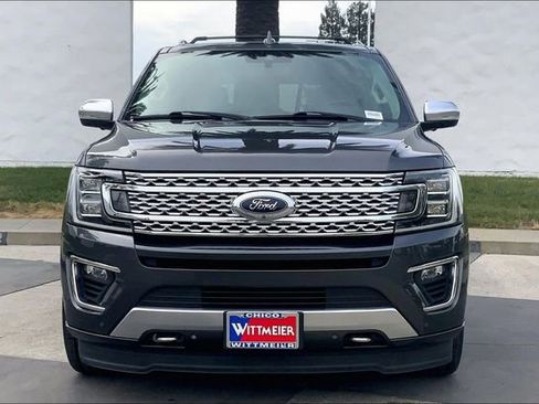 Used 2018 Ford Expedition Platinum image 3