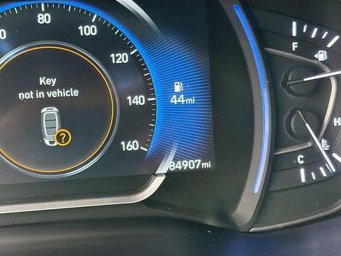 Used 2019 Hyundai Santa Fe Limited image 37