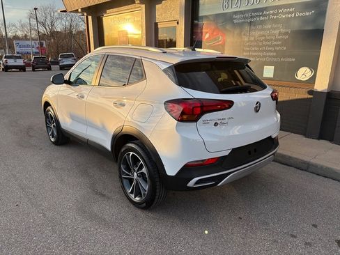 Used 2023 Buick Encore GX Select image 3