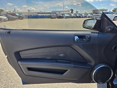 Used 2013 Ford Mustang GT Premium w/ Comfort Pkg RWD image 21