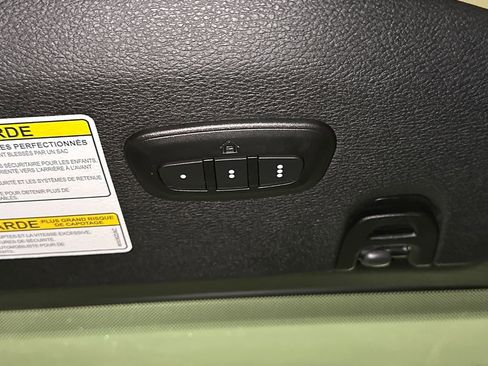 Used 2023 Jeep Wrangler Unlimited Sahara w/ Cold Weather Group image 28