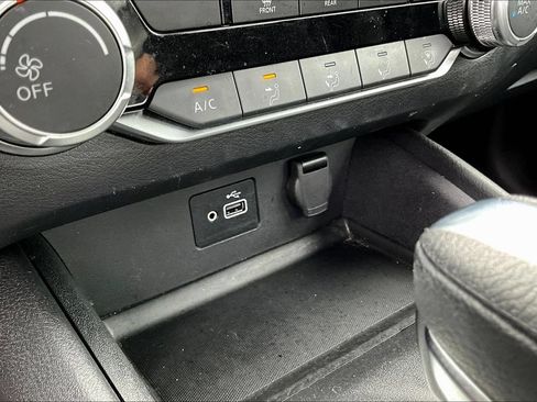 Used 2022 Nissan Altima 2.5 S FWD image 18