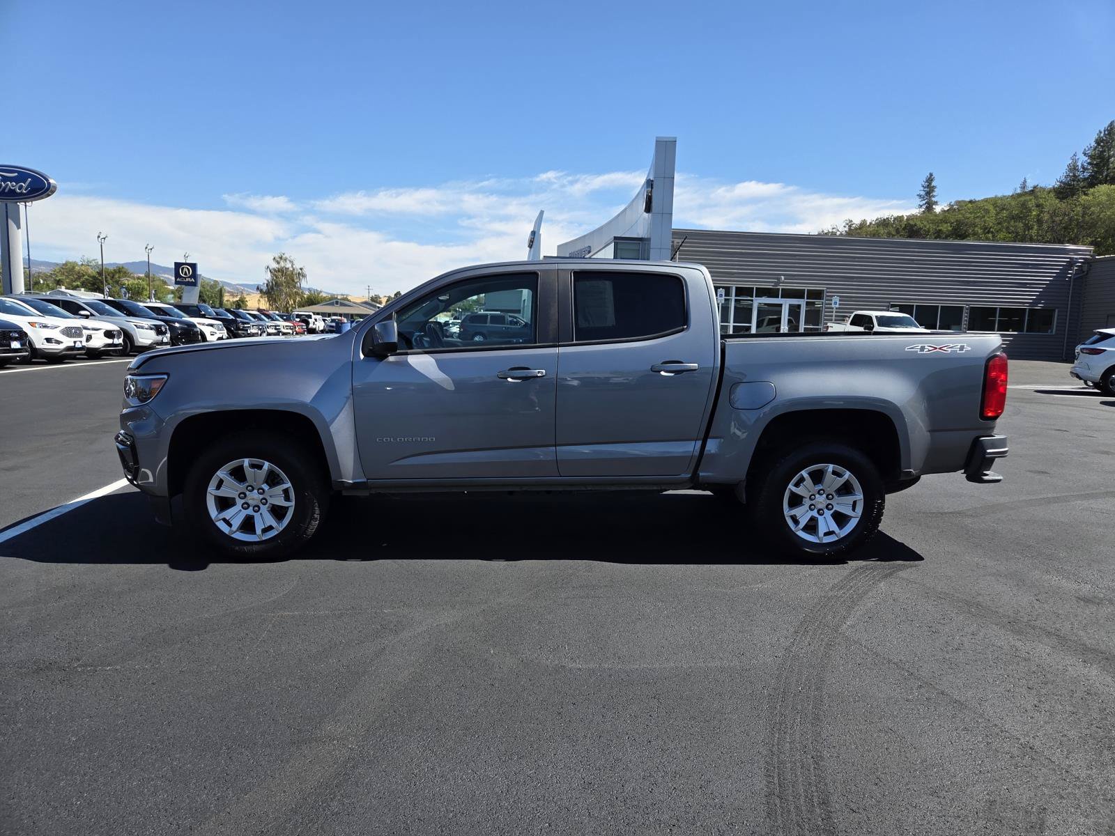 Used 2021 Chevrolet Colorado LT AWD/4WD image 8