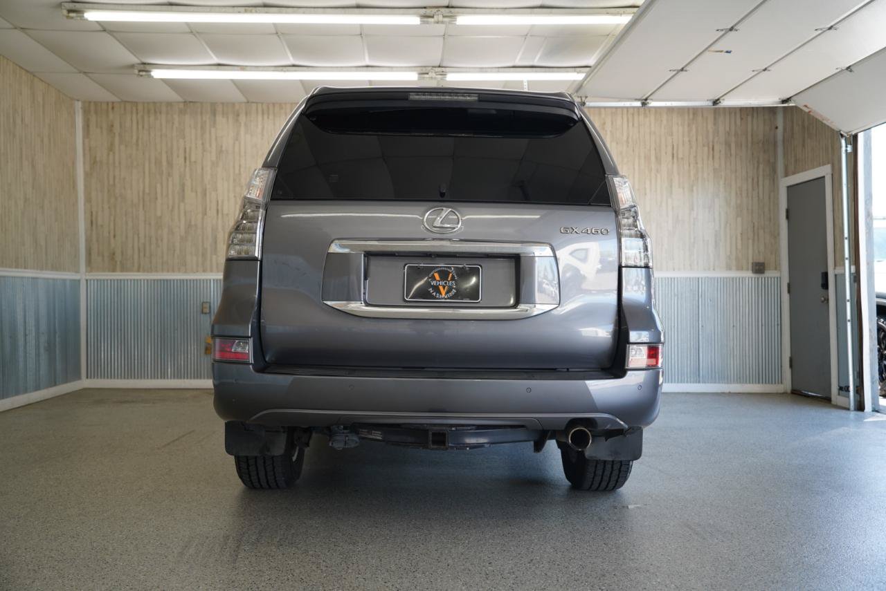 Used 2016 Lexus GX 460 w/ Premium Package AWD/4WD image 8