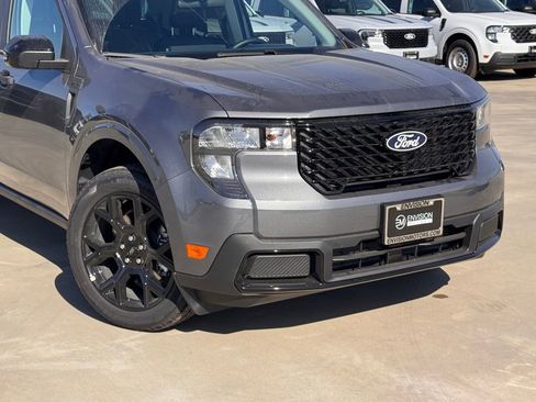 New 2026 Ford Maverick XLT image 3