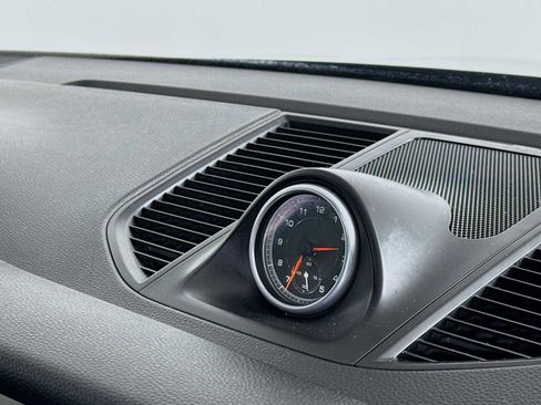 Used 2017 Porsche Macan image 31