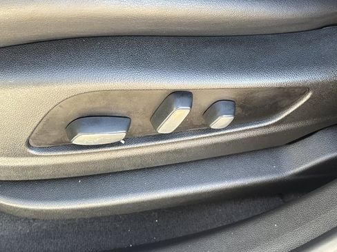 Used 2020 Cadillac XT5 Premium Luxury image 20