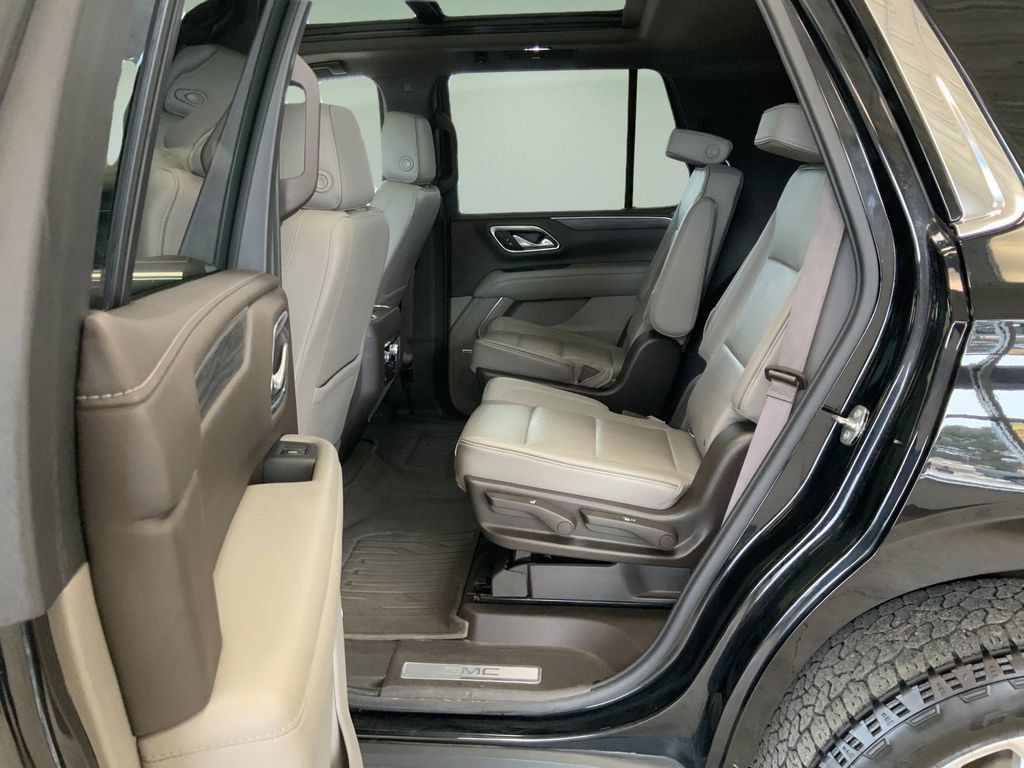 Used 2021 GMC Yukon SLT w/ SLT Luxury Plus Package AWD/4WD image 22