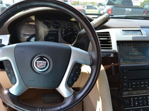 Used 2008 Cadillac Escalade EXT AWD/4WD image 15