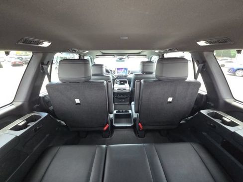 Used 2024 Toyota Sequoia Platinum AWD/4WD image 16