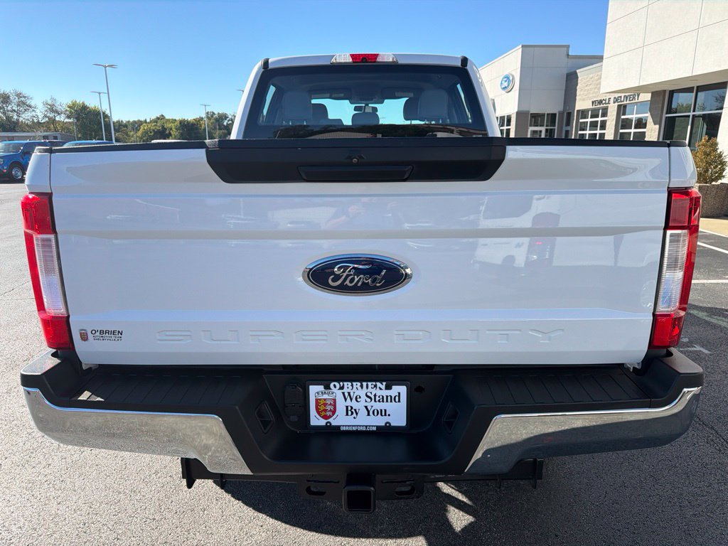 Used 2019 Ford F250 XL w/ Power Equipment Group AWD/4WD image 4