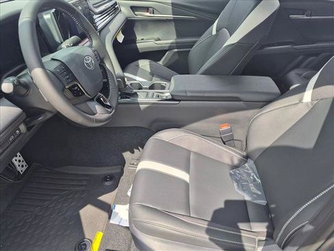 New 2026 Toyota Camry SE FWD image 4