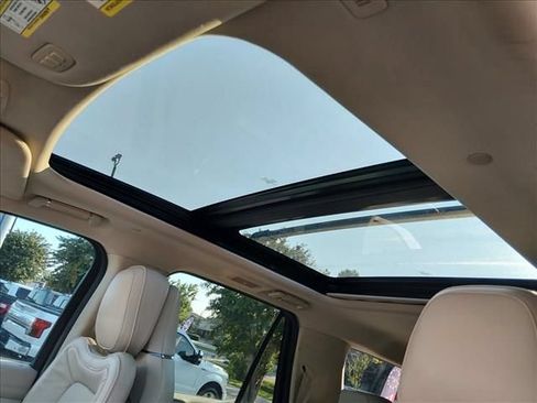 Used 2019 Lincoln Navigator L Reserve w/ Cargo Package AWD/4WD image 12