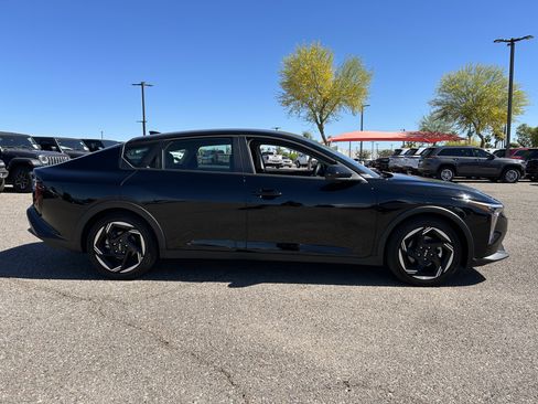 Used 2025 Kia K4 EX image 6