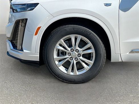 New 2025 Cadillac XT6 Luxury w/ LPO, Floor Liner Package image 33