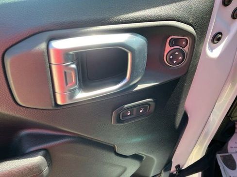 Used 2023 Jeep Wrangler Unlimited w/ Cold Weather Group AWD/4WD image 10