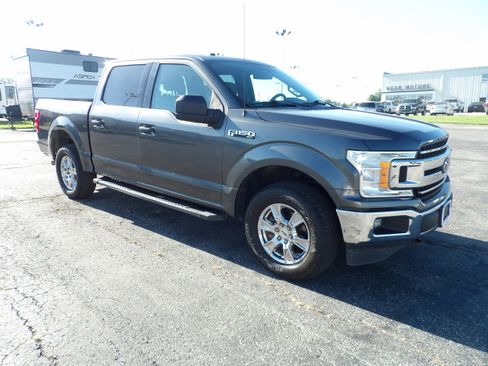Used 2018 Ford F150 XLT image 4