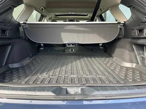 Used 2025 Subaru Outback Premium AWD/4WD image 23