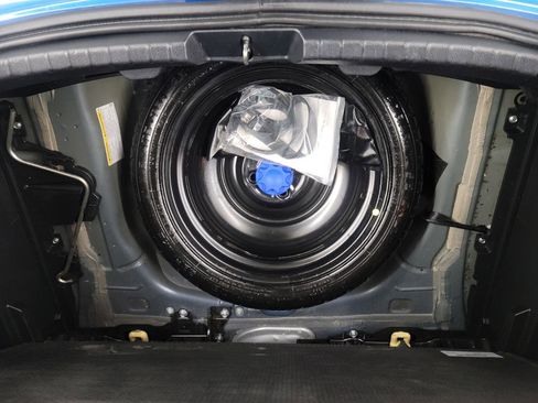 Used 2016 Toyota Yaris L FWD image 10