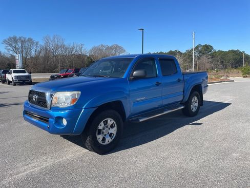 Used 2011 Toyota Tacoma PreRunner w/ TRD Off-Road Pkg image 1