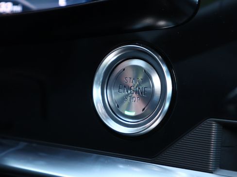 Used 2024 Chevrolet Corvette Stingray Coupe w/ Z51 Performance Package RWD image 18