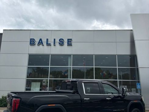 Used 2022 GMC Sierra 2500 Denali w/ Snow Plow Prep/Camper Package AWD/4WD image 4