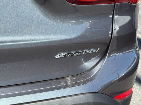 Used 2022 BMW X1 xDrive28i w/ Convenience Package image 11