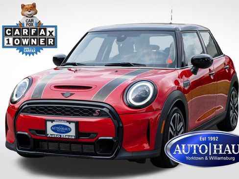 Used 2024 MINI Cooper S FWD image 1