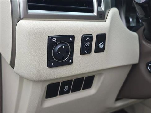 Used 2010 Lexus GX 460 image 10