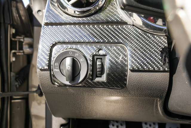 Used 2005 Ford Mustang GT Premium RWD image 38