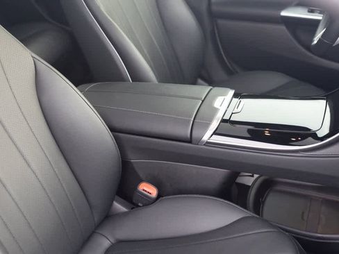 Used 2024 Mercedes-Benz EQE 350+ 4MATIC Sedan image 28