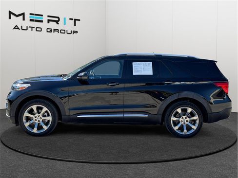 Used 2020 Ford Explorer Platinum w/ Premium Technology Package image 5