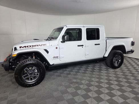 New 2026 Jeep Gladiator Mojave AWD/4WD image 7