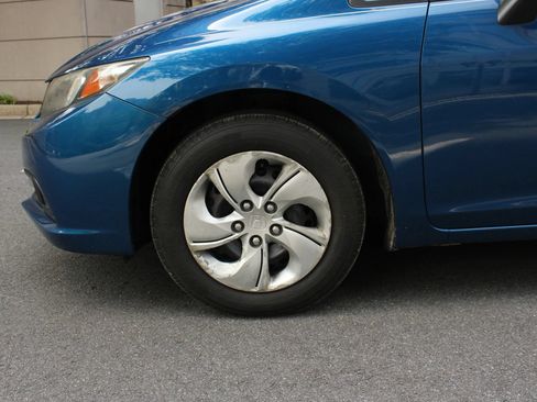 Used 2014 Honda Civic LX image 11