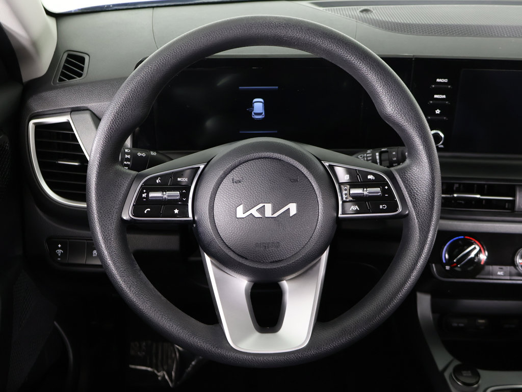 Used 2024 Kia Seltos LX AWD/4WD image 34