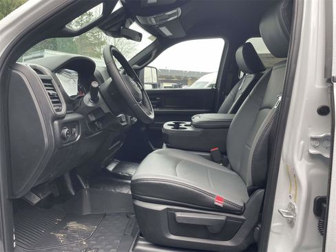 New 2026 RAM 2500 Tradesman w/ Chrome Appearance Group image 29