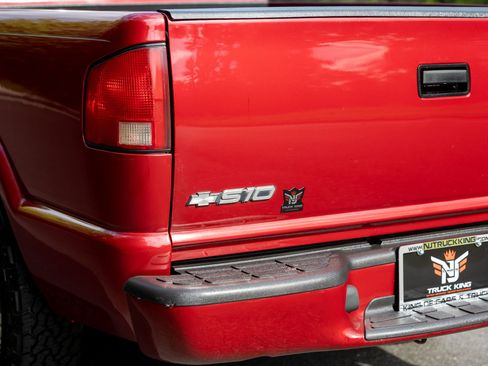 Used 2001 Chevrolet S10 Pickup LS w/ Preferred Equipment Group RWD image 38