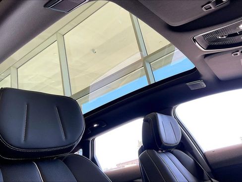 New 2026 Cadillac Optiq Sport 2 image 33