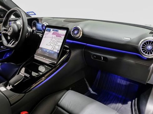 Used 2025 Mercedes-Benz SL 43 AMG image 18