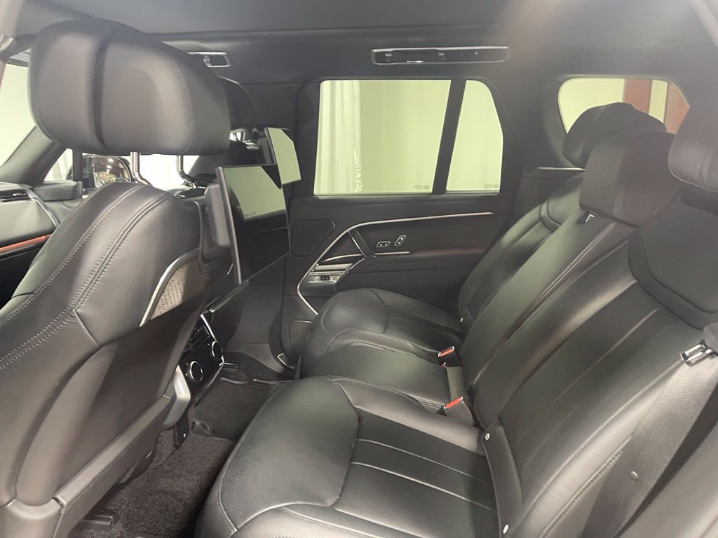 Used 2025 Land Rover Range Rover Autobiography AWD/4WD image 25