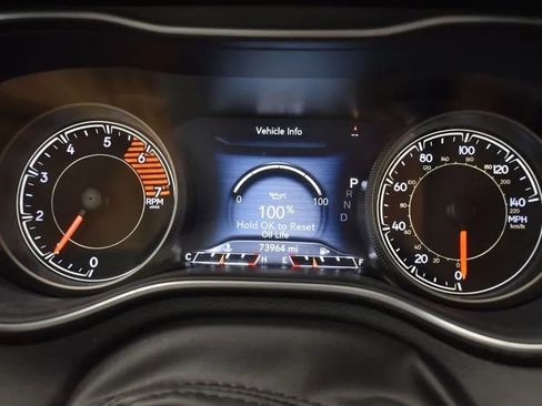 Used 2020 Jeep Cherokee Limited image 27