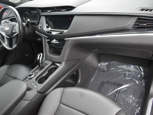 Used 2021 Cadillac XT5 Premium Luxury image 32