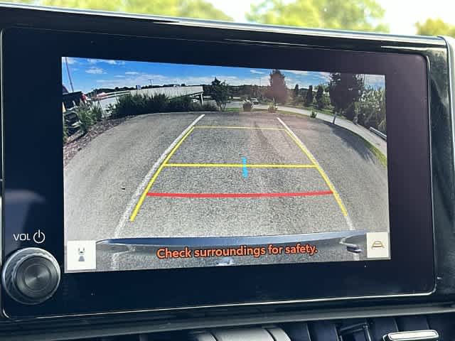 Used 2025 Toyota RAV4 XLE FWD image 13