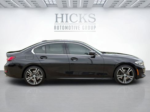 Used 2022 BMW 330i Sedan w/ Driving Assistance Package RWD image 4