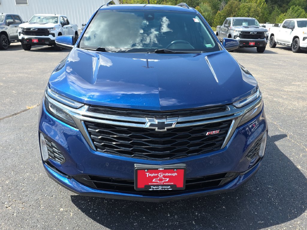 Used 2022 Chevrolet Equinox RS w/ LPO, Floor Liner Package FWD image 3