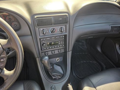 Used 2001 Ford Mustang GT image 41