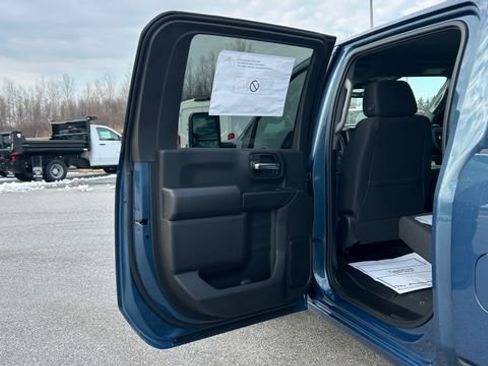 New 2026 Chevrolet Silverado 2500 Custom w/ Custom Convenience Package image 31