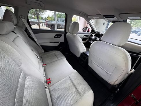 Used 2025 Nissan Rogue SV AWD/4WD image 47